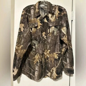 Columbia Men’s camo mesh long sleeve button up shirt size L